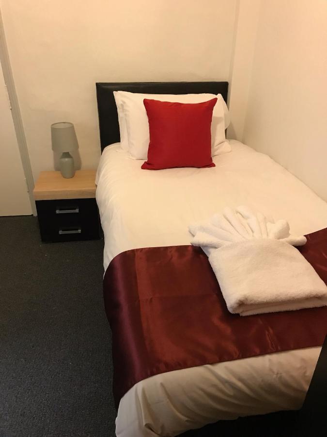 Bugle Hotel Titchfield Екстериор снимка